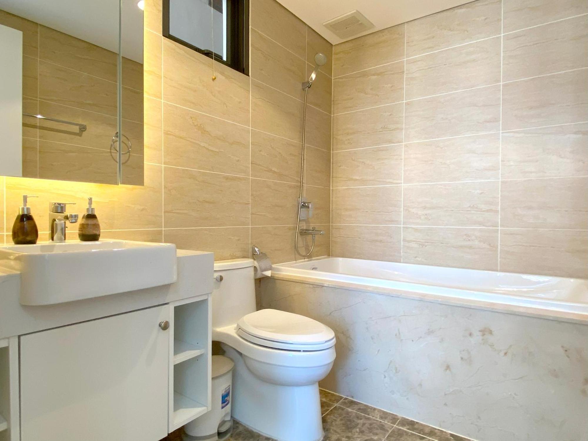 Apartment Qmp - Vinhomes D'capitale *
